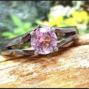 Lavender Crystal Size 8. Silver gemstone ring. Black silver purple stone ring